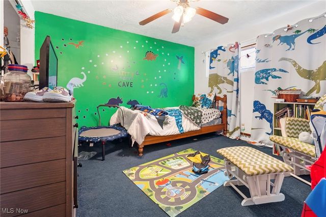 1046 W Ohio Avenue, Sebring, OH 44672