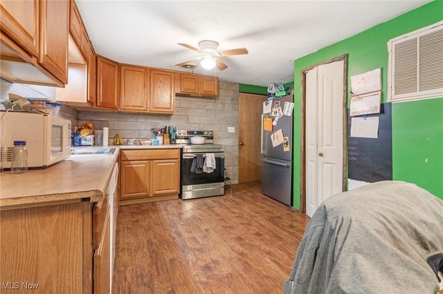 1046 W Ohio Avenue, Sebring, OH 44672