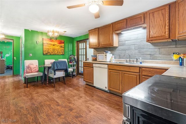 1046 W Ohio Avenue, Sebring, OH 44672