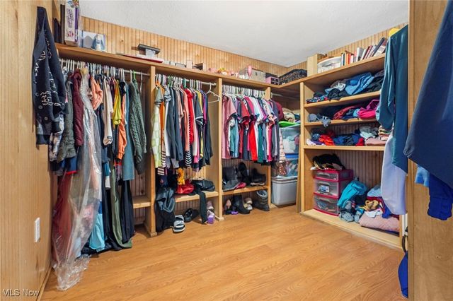 1046 W Ohio Avenue, Sebring, OH 44672