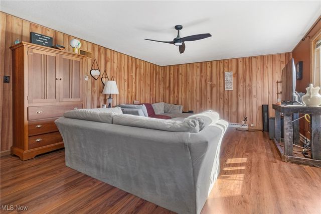 1046 W Ohio Avenue, Sebring, OH 44672