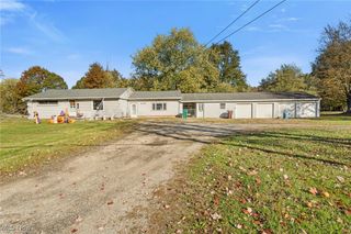 1046 W Ohio Avenue, Sebring, OH 44672