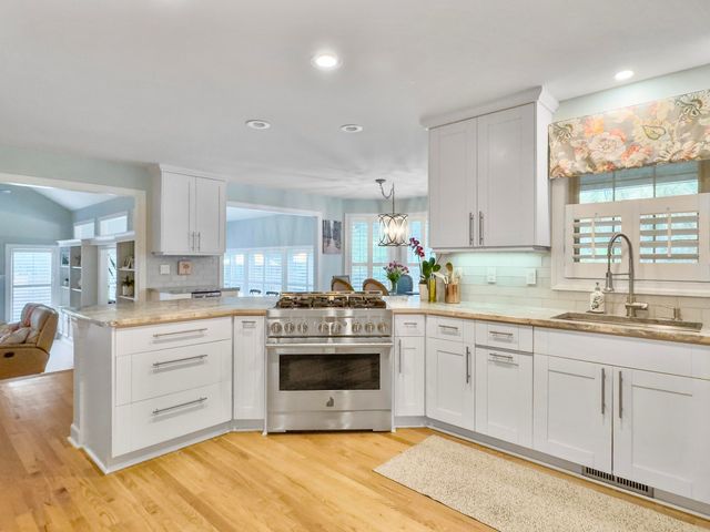 102 Castle Harbor Drive, Summerville, SC 29483