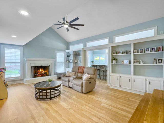 102 Castle Harbor Drive, Summerville, SC 29483