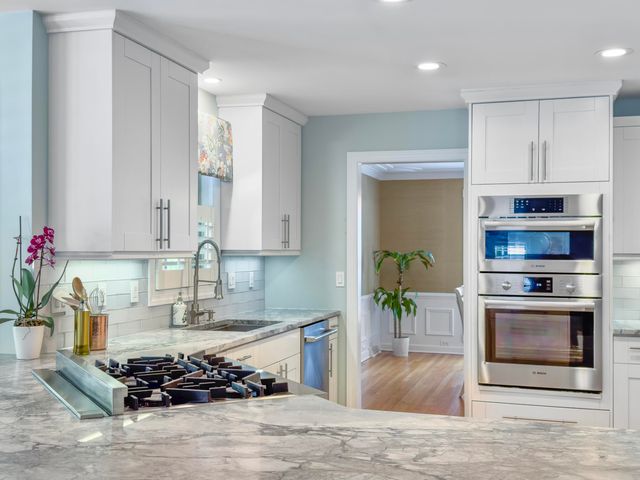 102 Castle Harbor Drive, Summerville, SC 29483