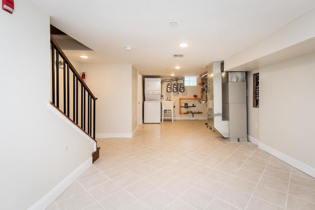 1804 E HUNTINGDON ST, Philadelphia, PA 19125