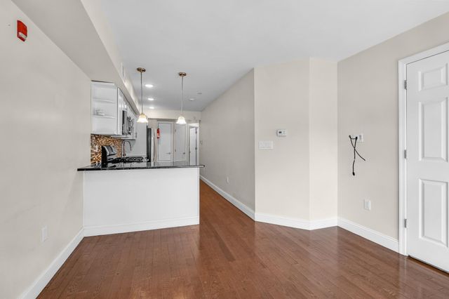 1804 E HUNTINGDON ST, Philadelphia, PA 19125