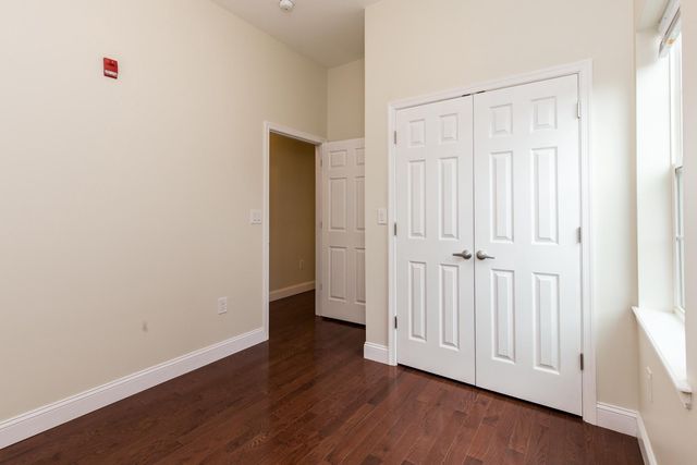 1804 E HUNTINGDON ST, Philadelphia, PA 19125