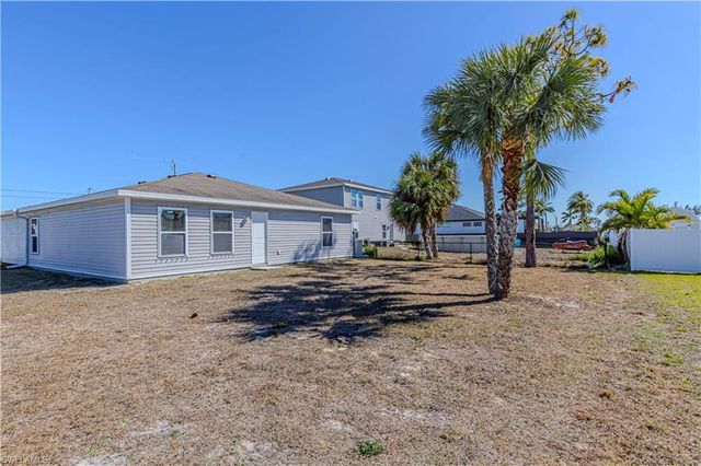 2824 NW 21st PL, Cape Coral, FL 33993