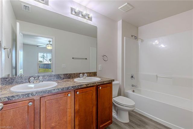 2824 NW 21st PL, Cape Coral, FL 33993