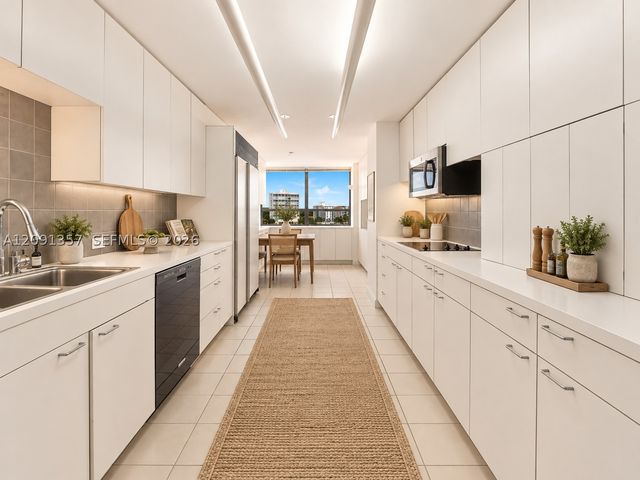 2 Grove Isle Dr B609, Miami, FL 33133