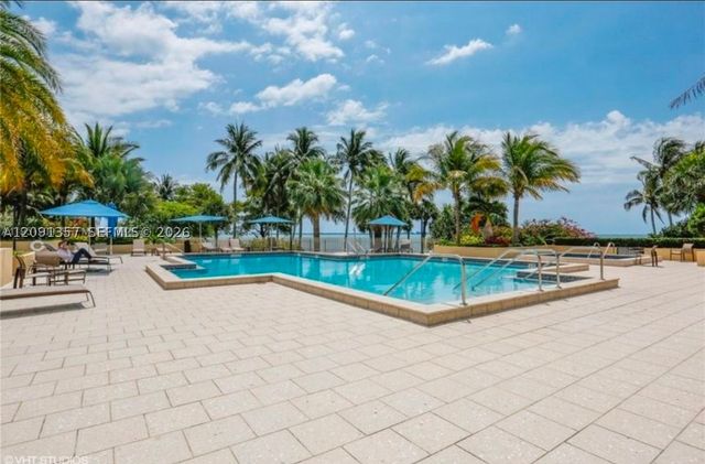 2 Grove Isle Dr B609, Miami, FL 33133