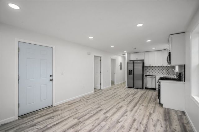 000 Camden Avenue, Providence, RI 02908