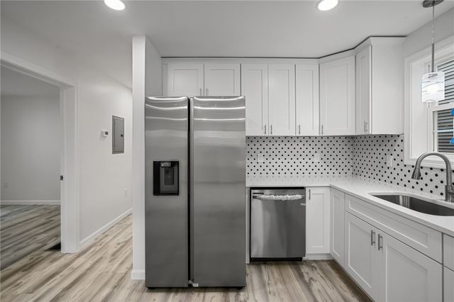 000 Camden Avenue, Providence, RI 02908