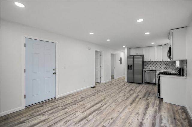 000 Camden Avenue, Providence, RI 02908