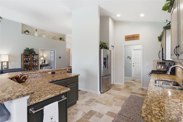 1096 W Diamond Shore Loop, Hernando, FL 34442