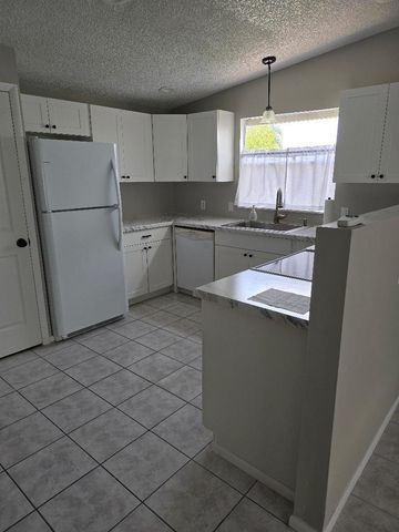 5550 Hemingway Court 1, Fort Pierce, FL 34982