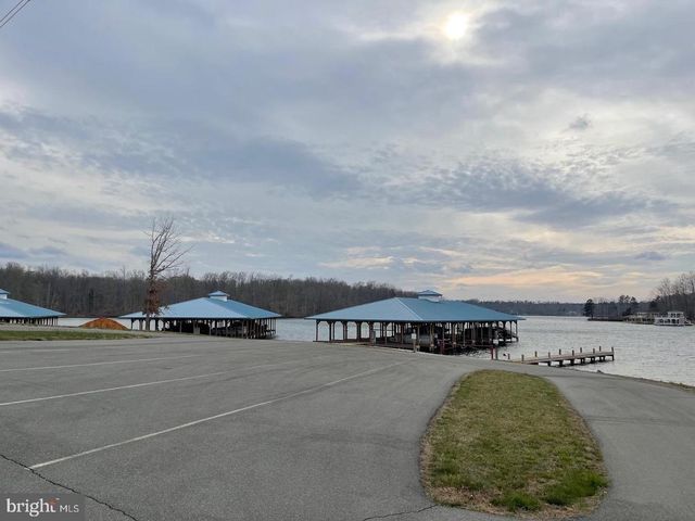 579 FAIRVIEW DR, Mineral, VA 23117