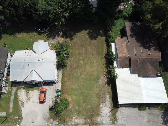 6810 Gainesville Street, Houston, TX 77020