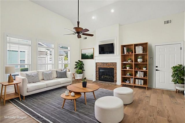 340 Rabbits Run, Fayetteville, GA 30214