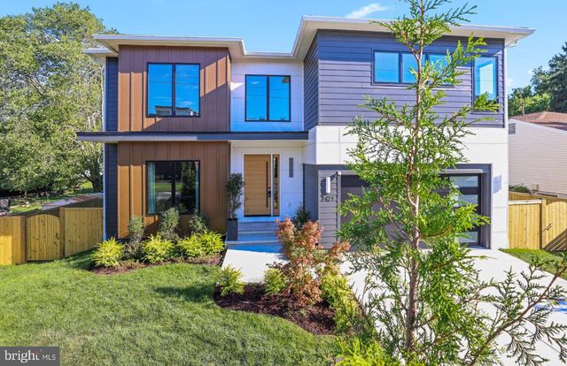 7421 MAGARITY RD, Falls Church, VA 22043