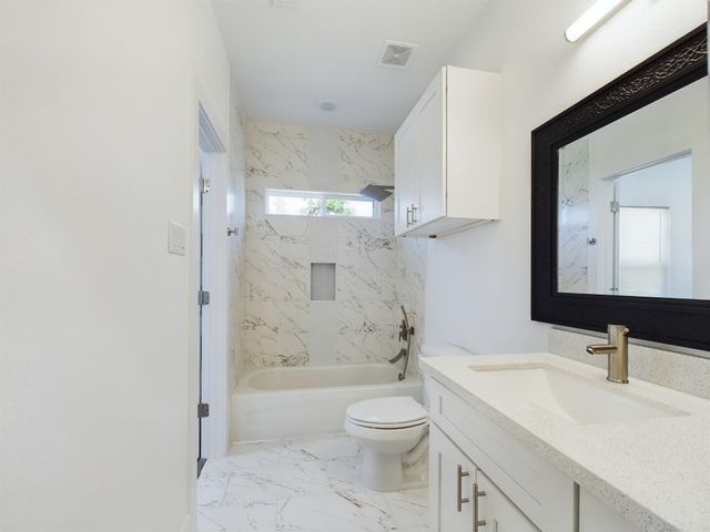 5206 Gold Street A, Houston, TX 77026