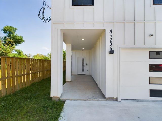 5206 Gold Street A, Houston, TX 77026