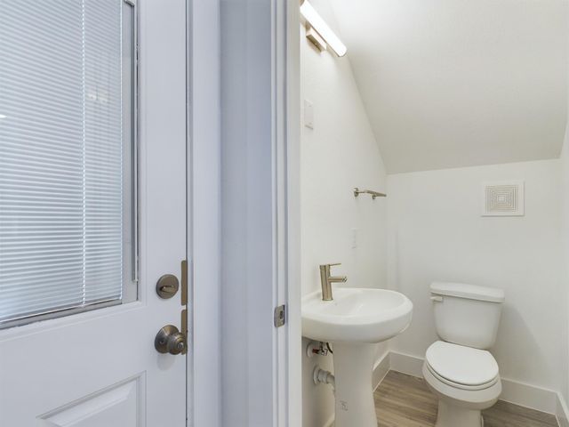 5206 Gold Street A, Houston, TX 77026