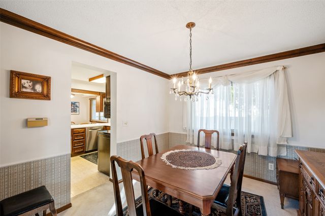 227 S Hickory Boulevard, Pleasant Hill, IA 50327