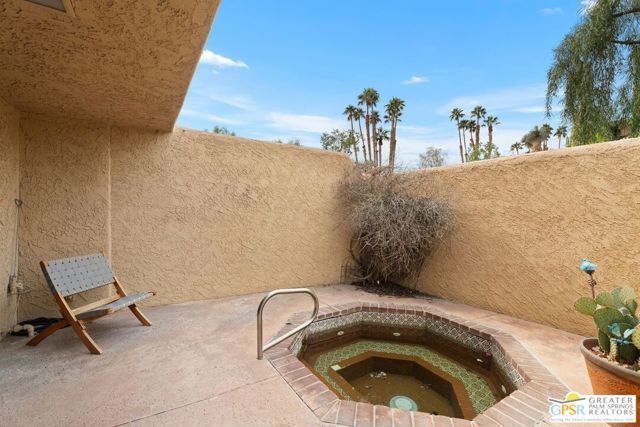 73406 Irontree Drive, Palm Desert, CA 92260