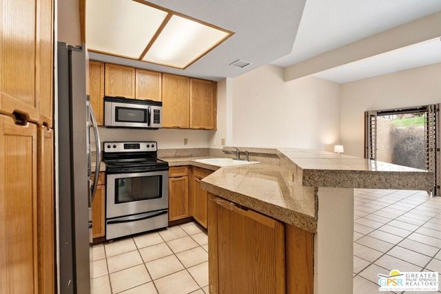 73406 Irontree Drive, Palm Desert, CA 92260