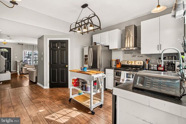 12415 SELKIRK CIR, Bristow, VA 20136