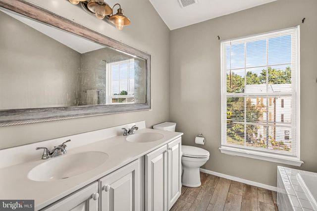 12415 SELKIRK CIR, Bristow, VA 20136