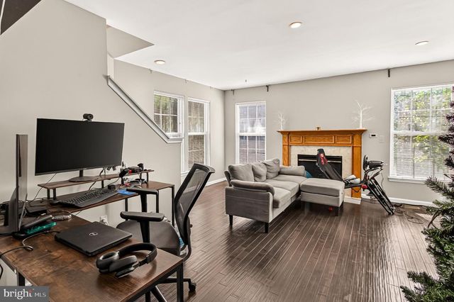 12415 SELKIRK CIR, Bristow, VA 20136