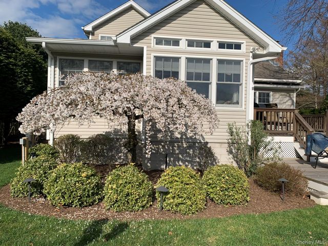 980 The Greenway, East Marion, NY 11939