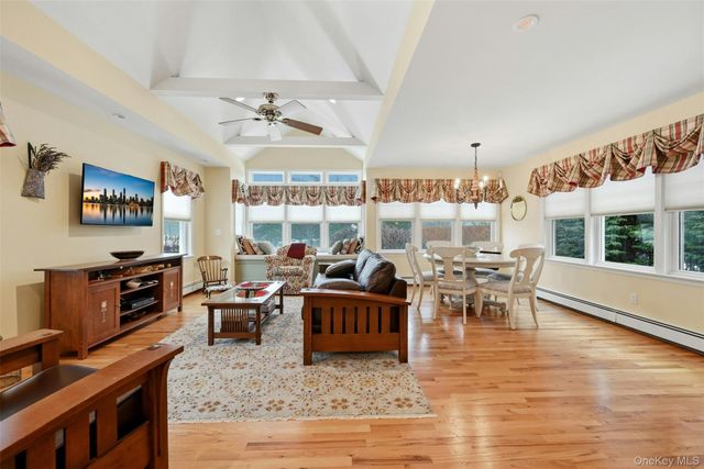 980 The Greenway, East Marion, NY 11939