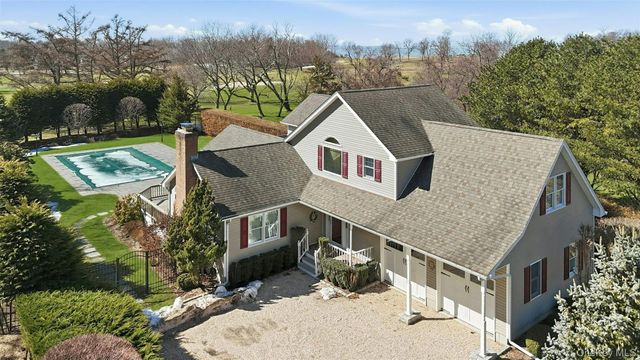 980 The Greenway, East Marion, NY 11939