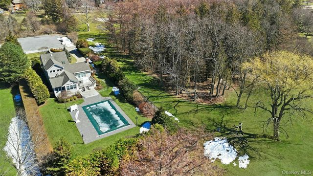 980 The Greenway, East Marion, NY 11939