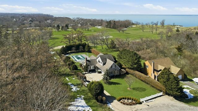 980 The Greenway, East Marion, NY 11939