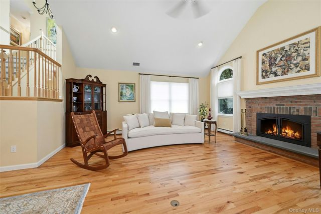 980 The Greenway, East Marion, NY 11939