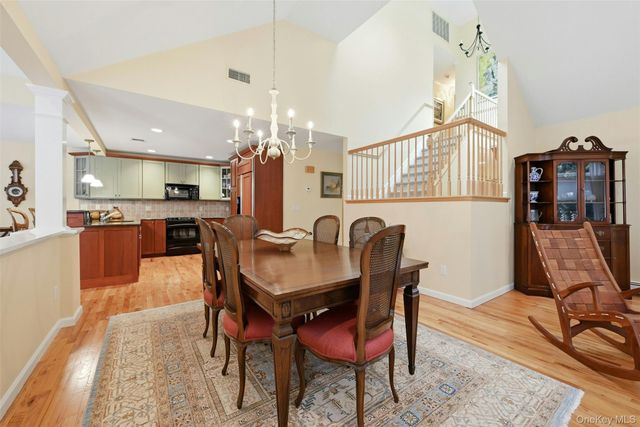 980 The Greenway, East Marion, NY 11939