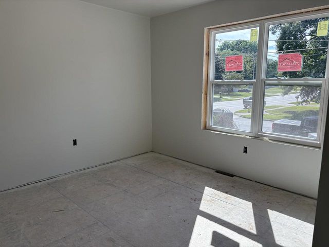 1437 BAUMGART ROAD, Green Bay, WI 54304