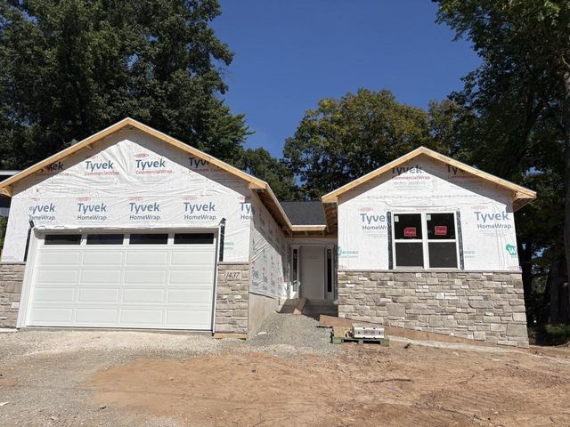 1437 BAUMGART ROAD, Green Bay, WI 54304