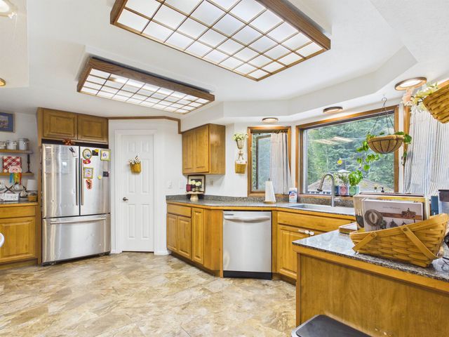 433 KIT BOULEVARD, North Pole, AK 99705