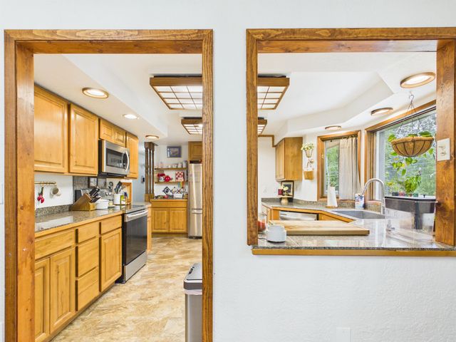 433 KIT BOULEVARD, North Pole, AK 99705