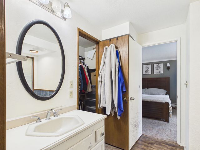 433 KIT BOULEVARD, North Pole, AK 99705