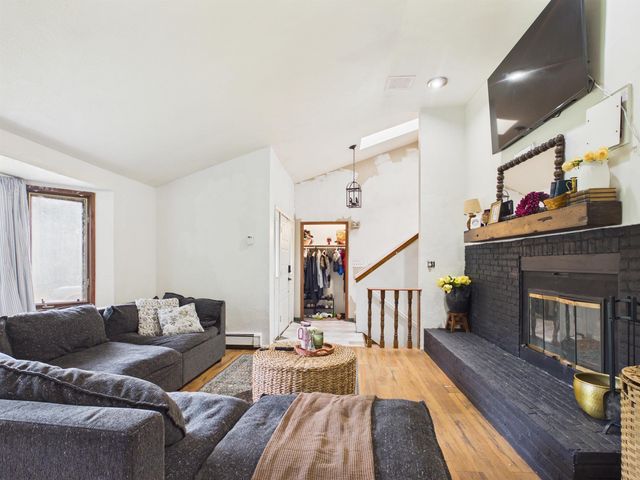433 KIT BOULEVARD, North Pole, AK 99705