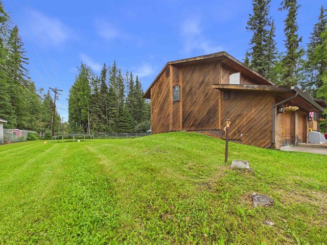 433 KIT BOULEVARD, North Pole, AK 99705