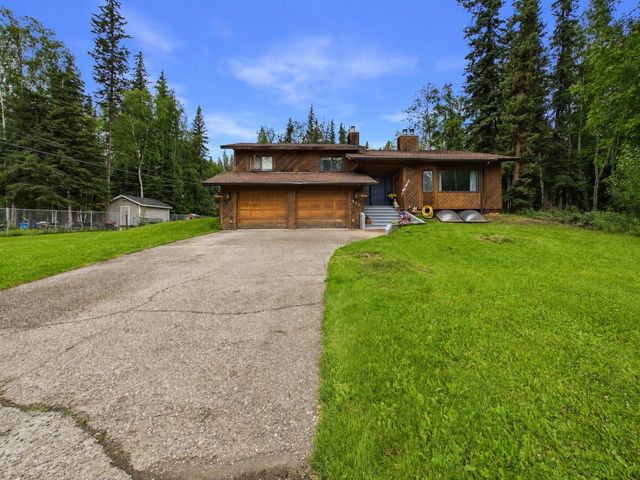 433 KIT BOULEVARD, North Pole, AK 99705