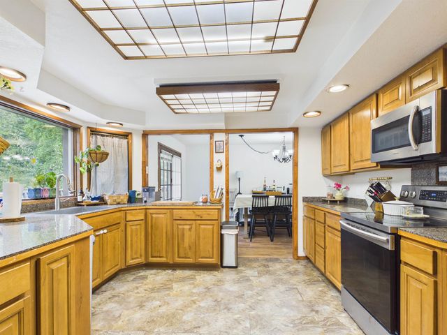 433 KIT BOULEVARD, North Pole, AK 99705